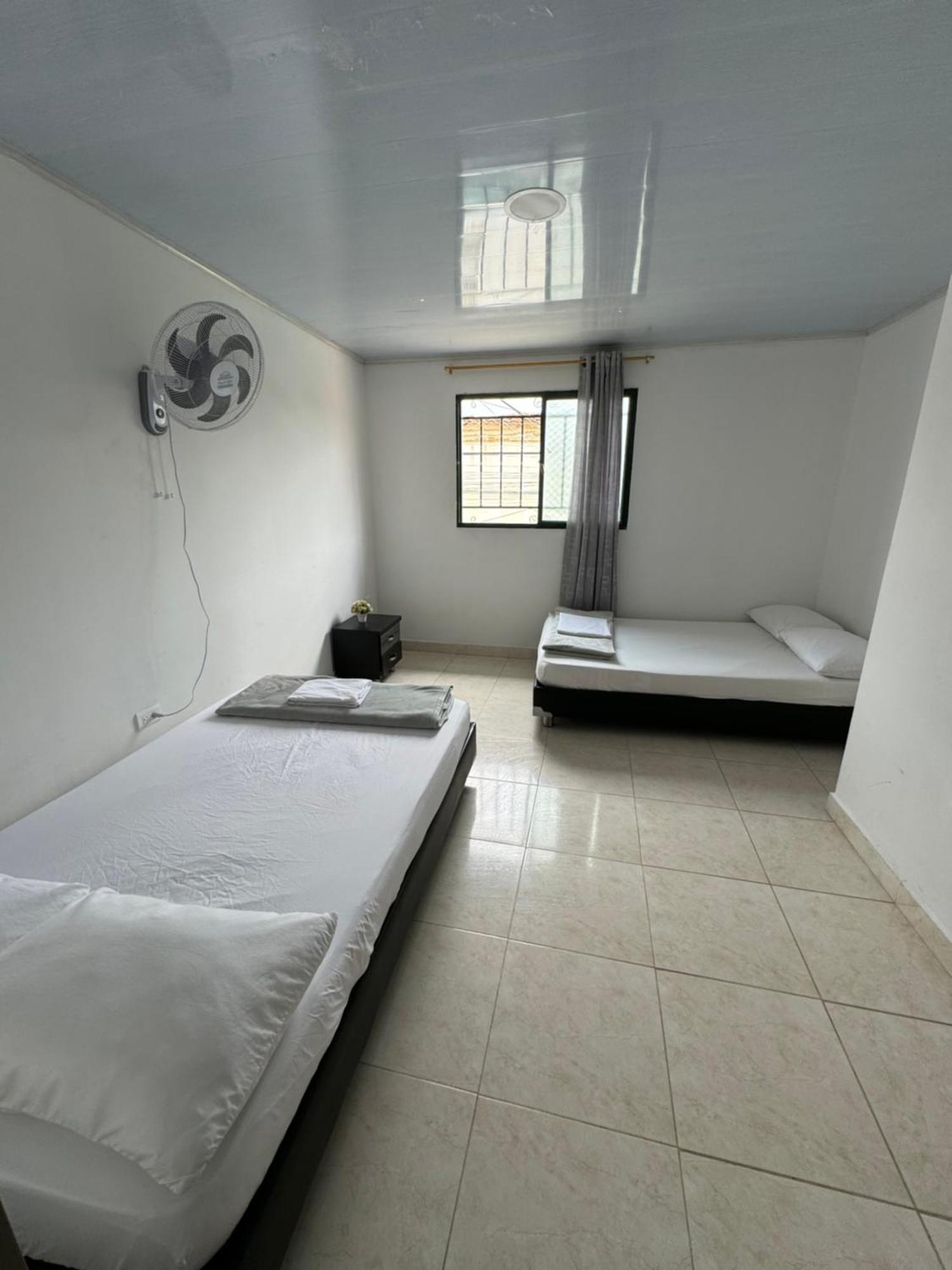 Los Nonos Hostel Guadalupe Bagian luar foto