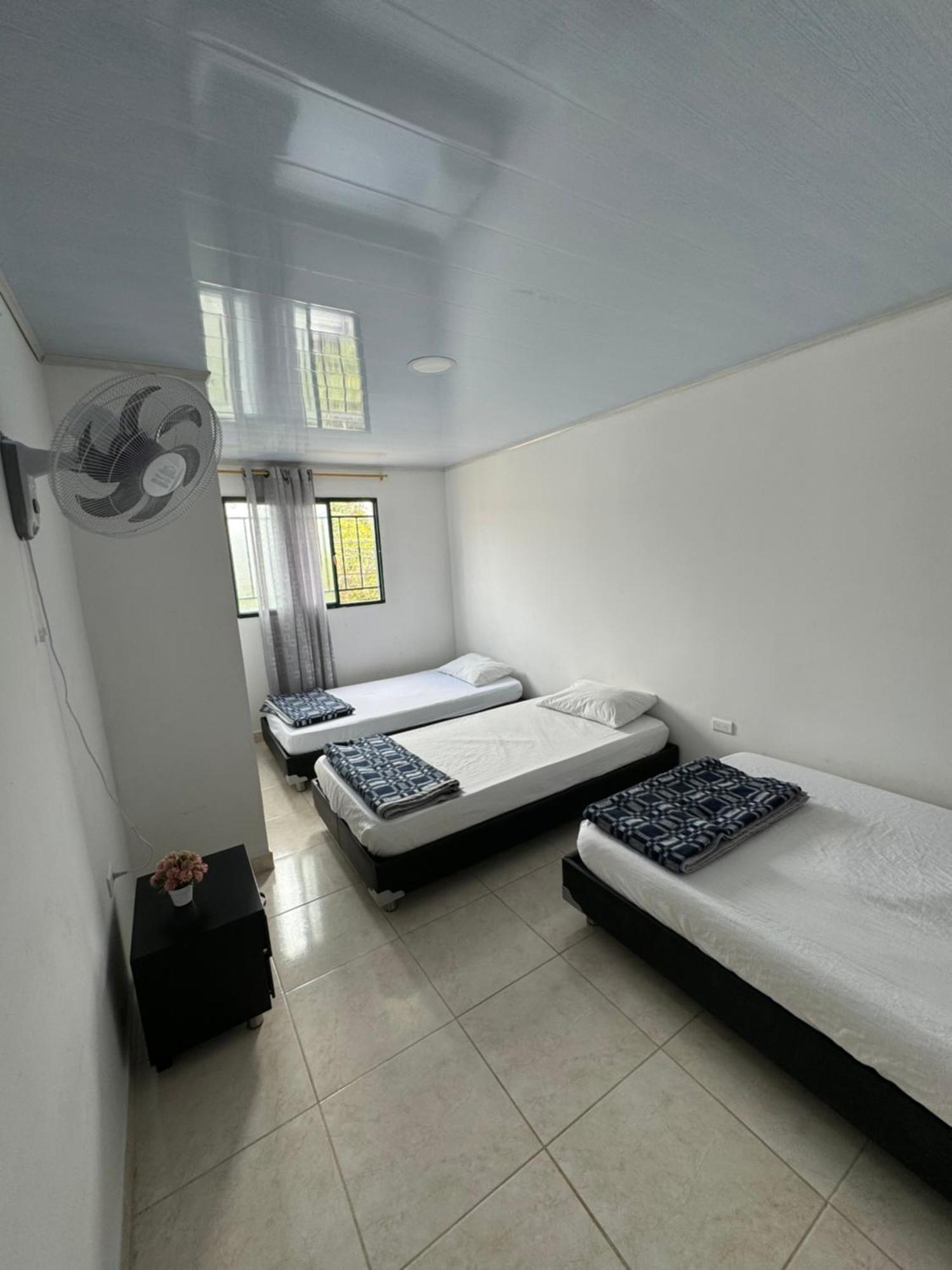 Los Nonos Hostel Guadalupe Bagian luar foto