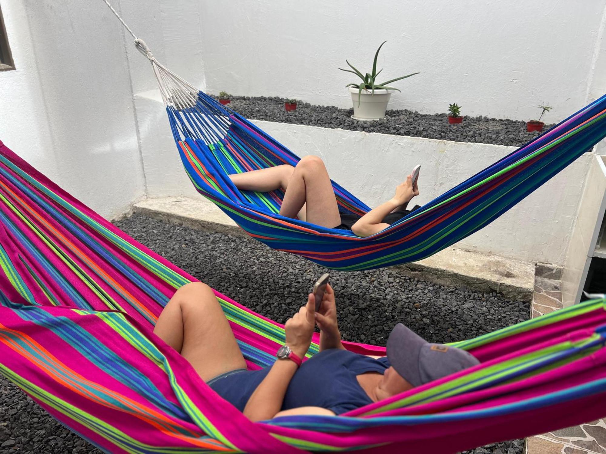Los Nonos Hostel Guadalupe Bagian luar foto